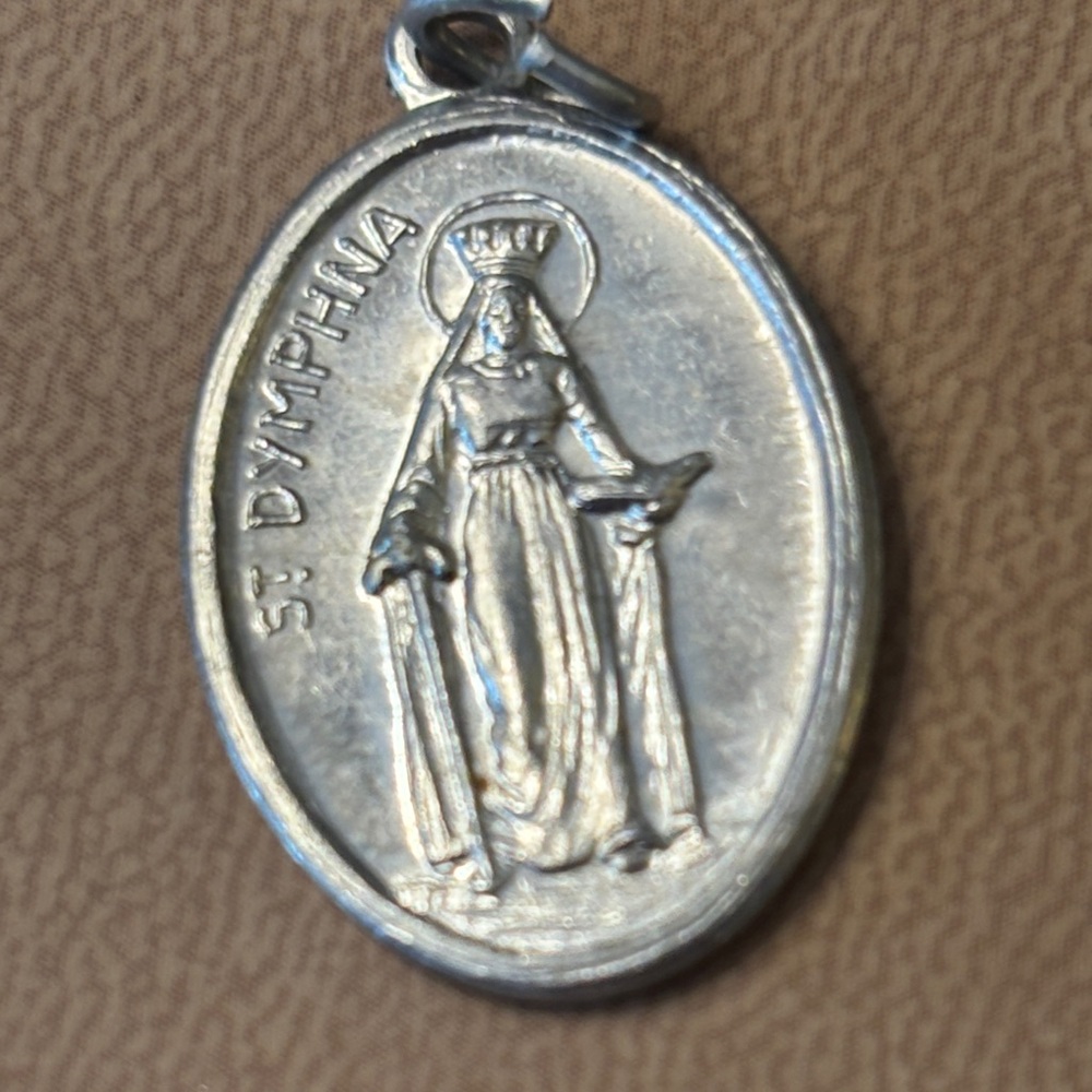 Vintage lightweight aluminum Saint Dymphna medal!